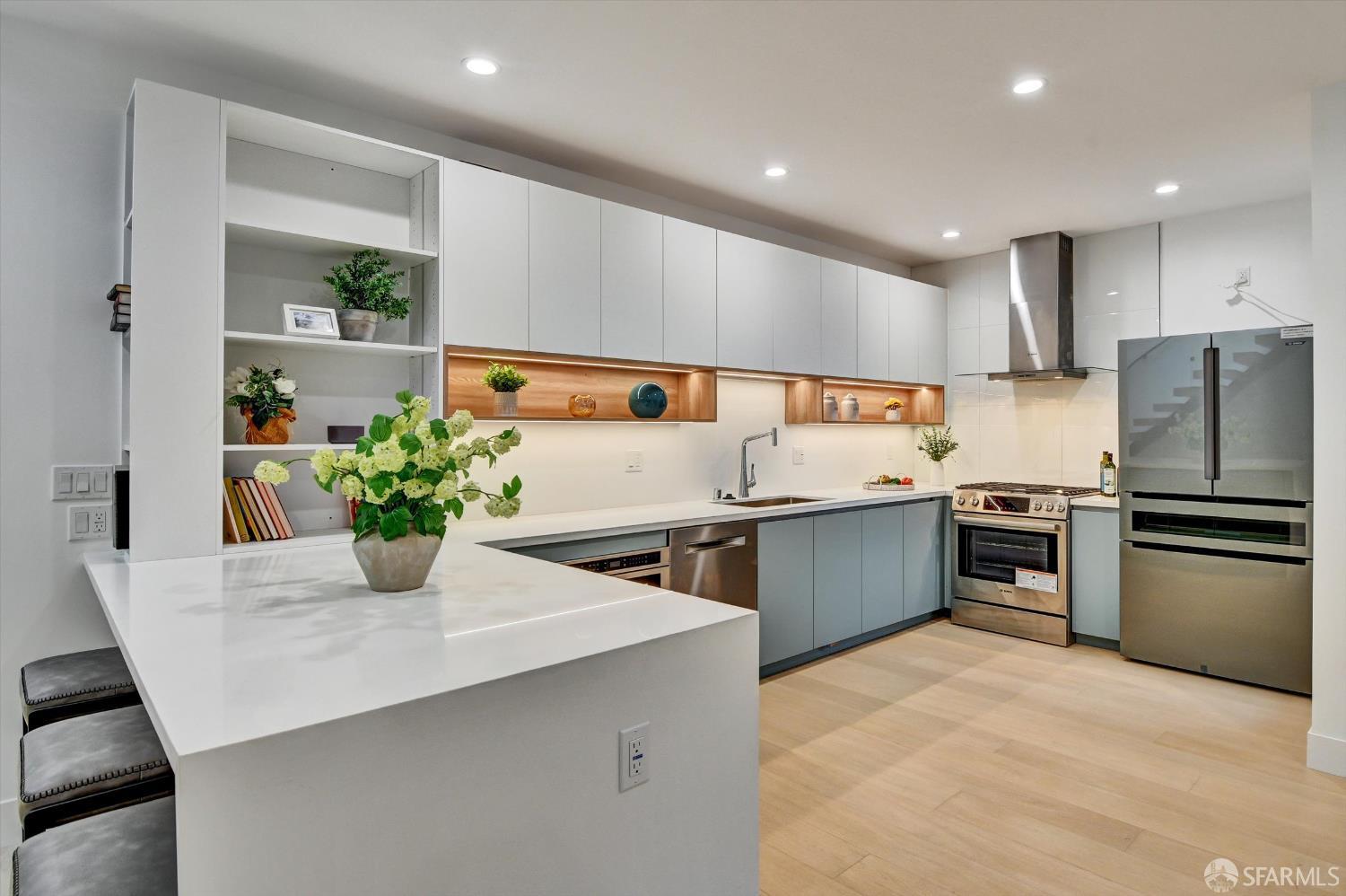 Detail Gallery Image 16 of 92 For 1815 18th Ave, San Francisco,  CA 94122 - 3 Beds | 3/1 Baths