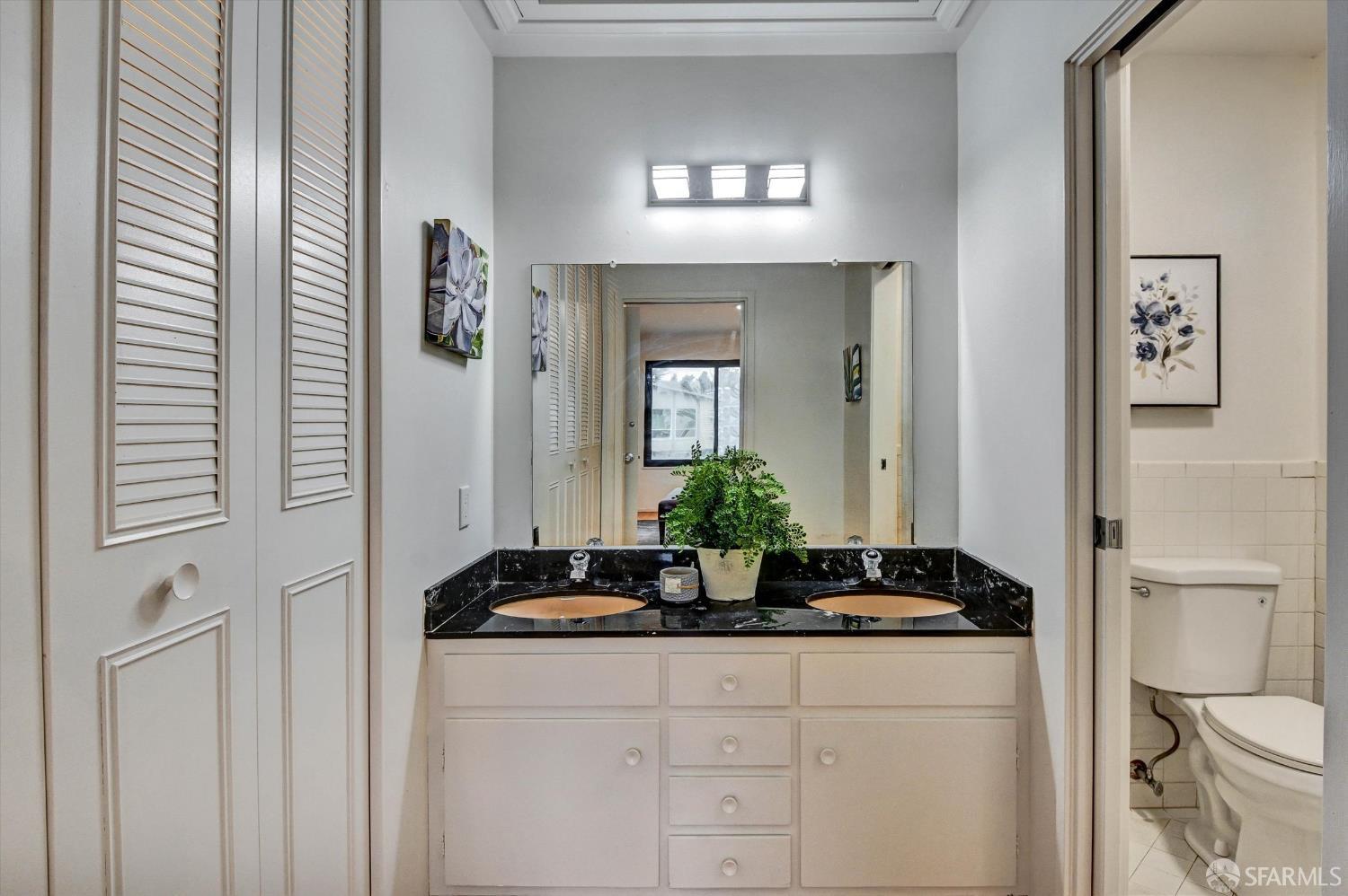 Detail Gallery Image 26 of 43 For 635 Parkview Cir, Pacifica,  CA 94044 - 4 Beds | 2 Baths