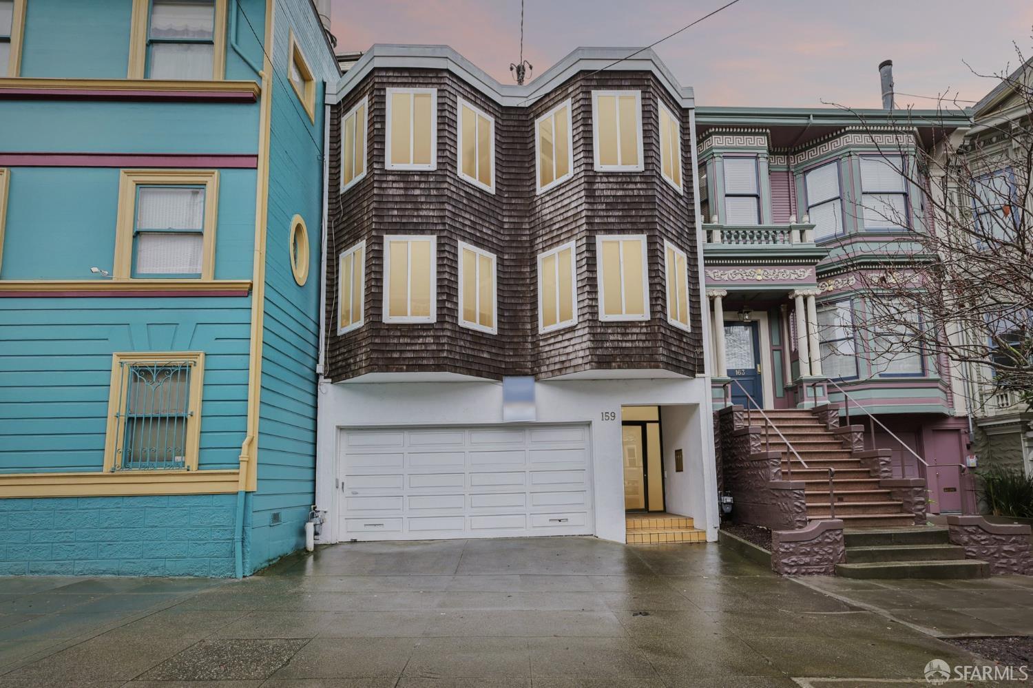 Detail Gallery Image 28 of 29 For 159 Carl St #3,  San Francisco,  CA 94117 - 3 Beds | 2 Baths