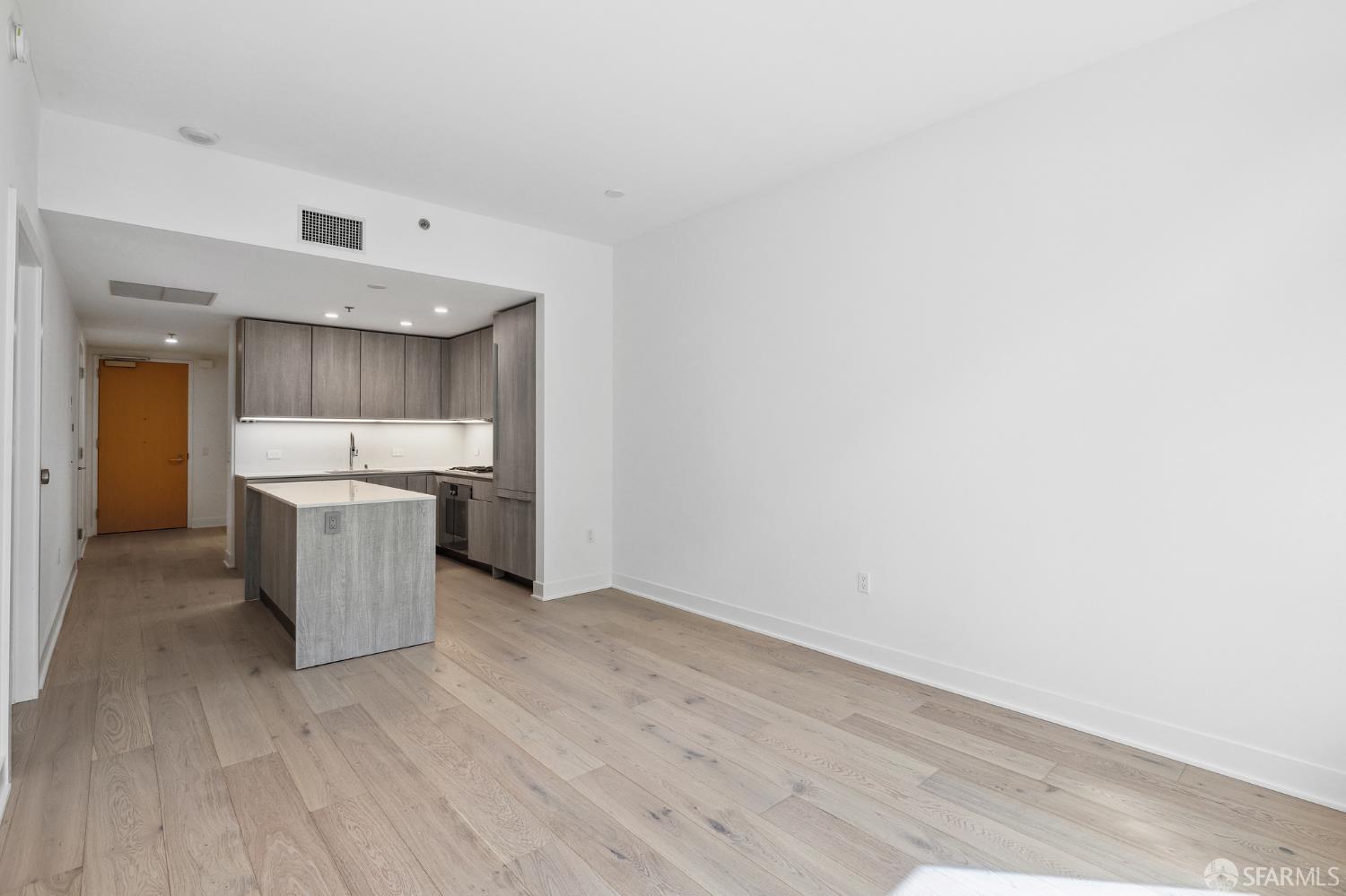 Detail Gallery Image 9 of 45 For 201 Folsom St 1b,  San Francisco,  CA 94105 - 1 Beds | 1/1 Baths