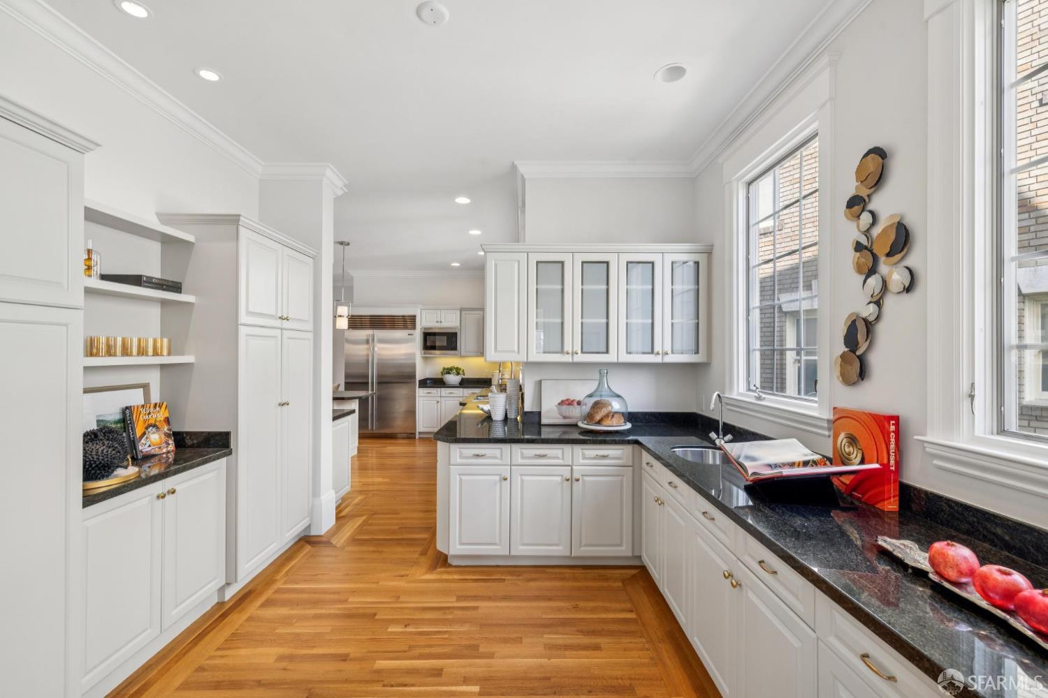 Detail Gallery Image 7 of 66 For 3 Presidio Ter, San Francisco,  CA 94118 - 6 Beds | 5/1 Baths