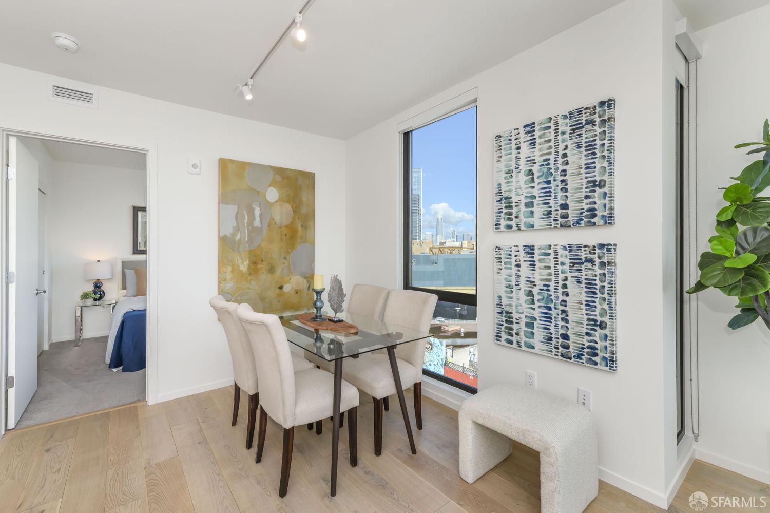 Detail Gallery Image 3 of 23 For 100 Duboce Ave #504,  San Francisco,  CA 94103 - 2 Beds | 2 Baths