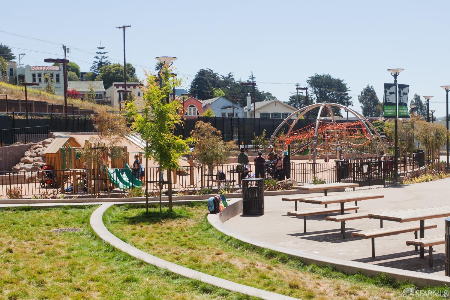 Detail Gallery Image 80 of 86 For 100 Encline Ct, San Francisco,  CA 94127 - 3 Beds | 2 Baths