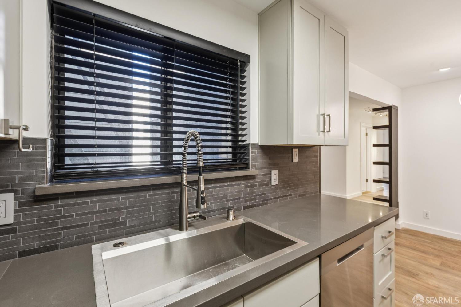 Detail Gallery Image 26 of 42 For 1831 Grant Ave #102,  San Francisco,  CA 94133 - 1 Beds | 1 Baths