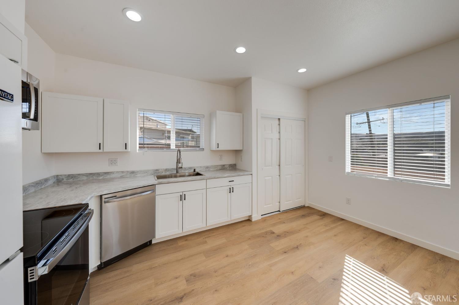 220 Sequoia Avenue photo 46