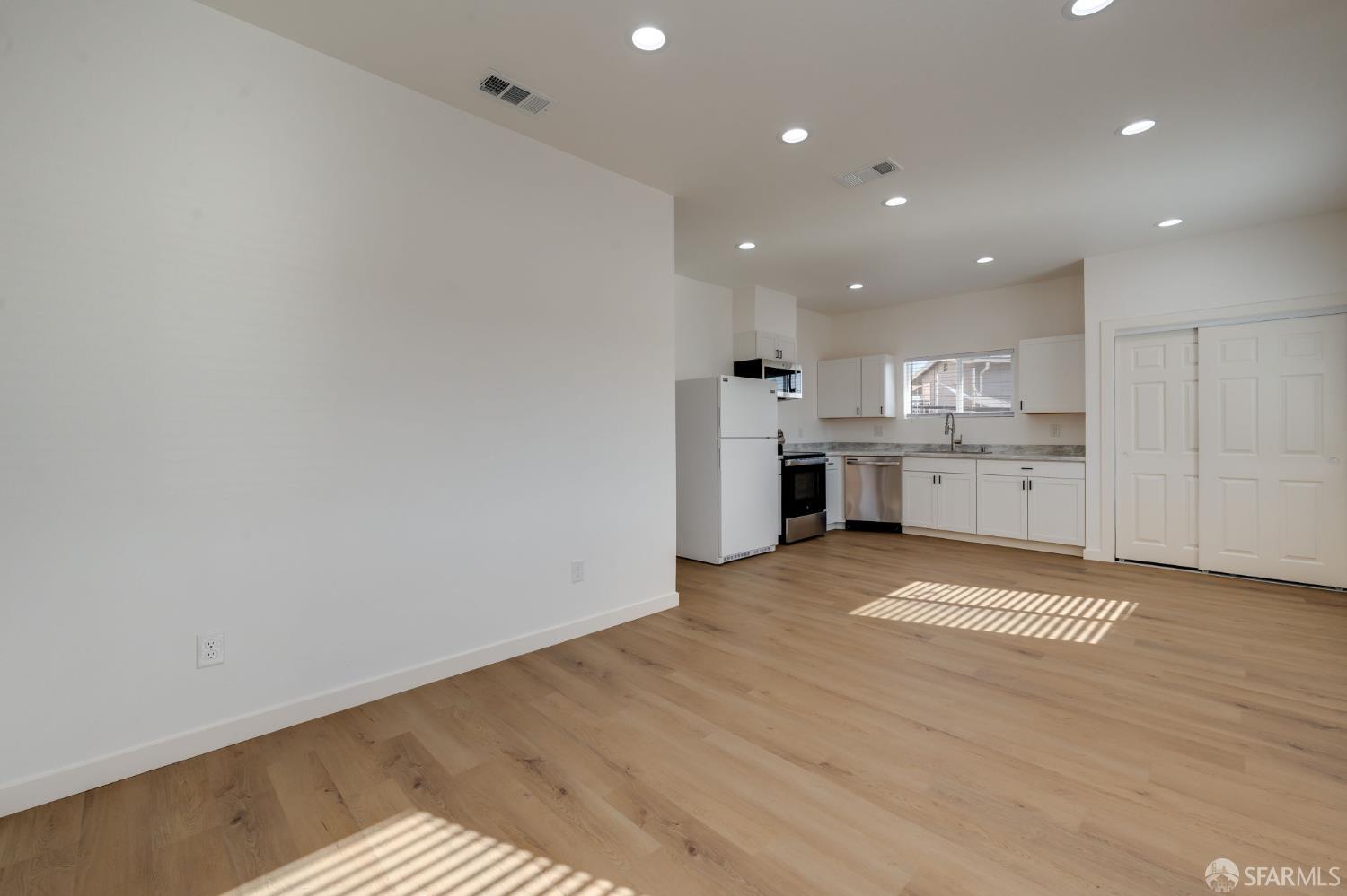 220 Sequoia Avenue photo 41