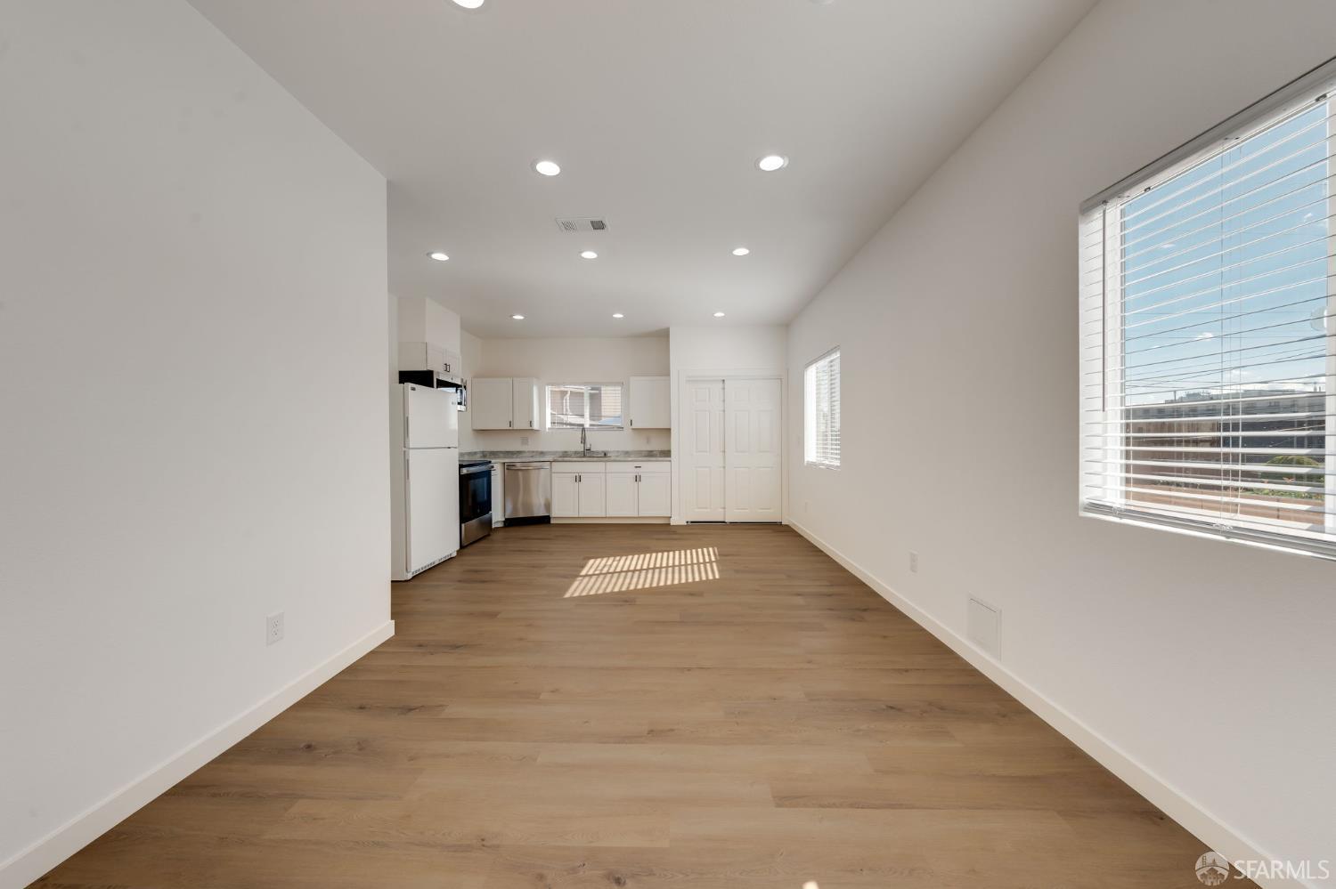 220 Sequoia Avenue photo 43