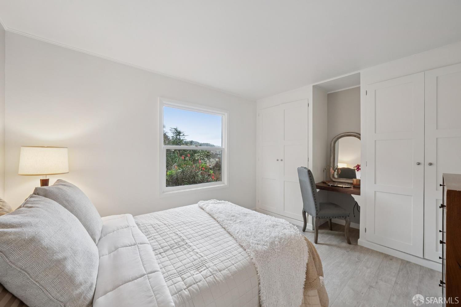 Detail Gallery Image 12 of 25 For 1174 Bowdoin St, San Francisco,  CA 94134 - 2 Beds | 1 Baths