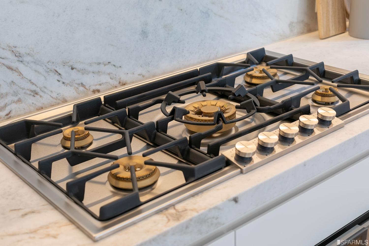 Detail Gallery Image 14 of 75 For 1 Steuart Ln #606,  San Francisco,  CA 94105 - 2 Beds | 2 Baths