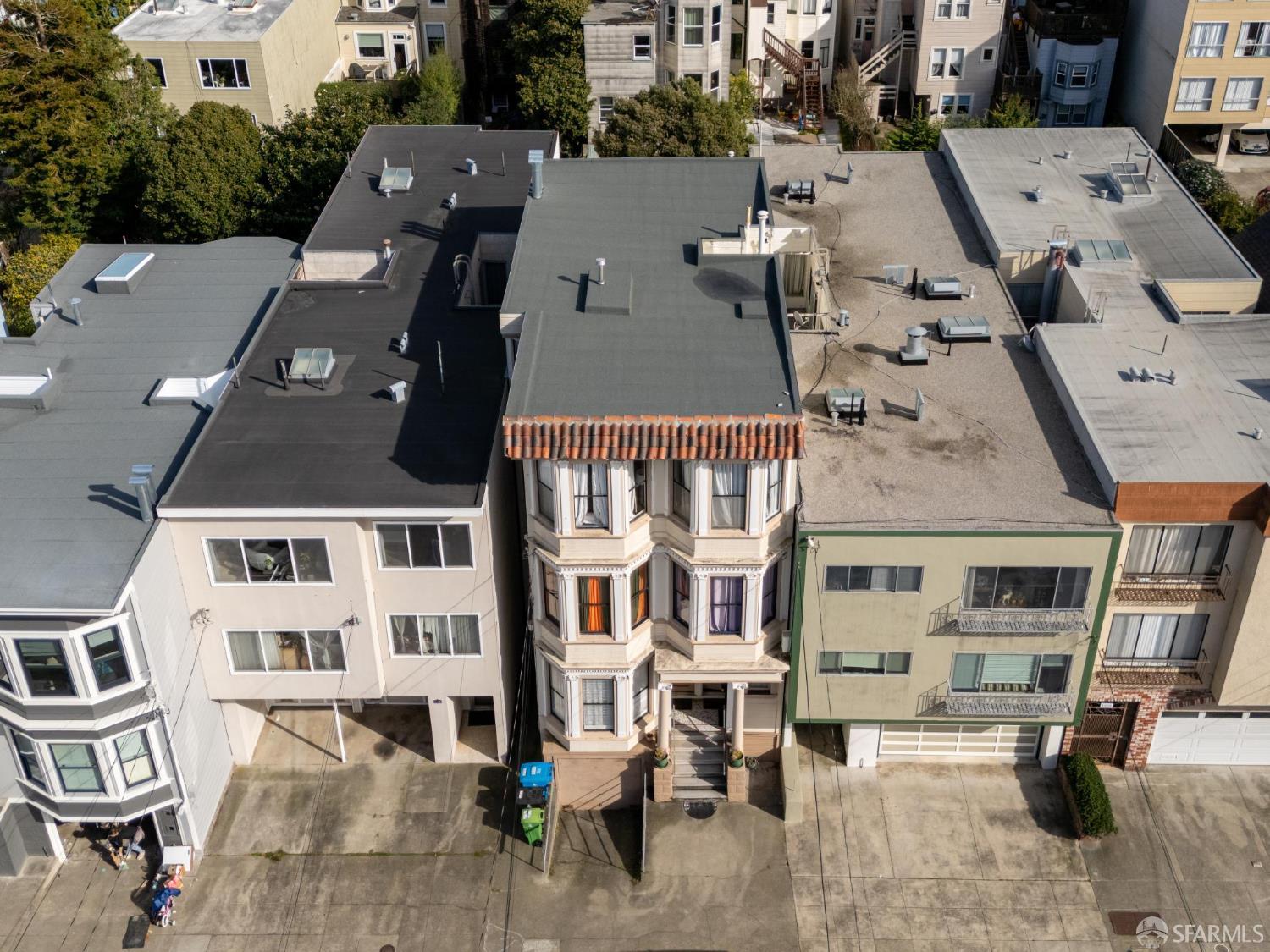 Detail Gallery Image 5 of 42 For 1228 12th Ave, San Francisco,  CA 94122 - – Beds | – Baths