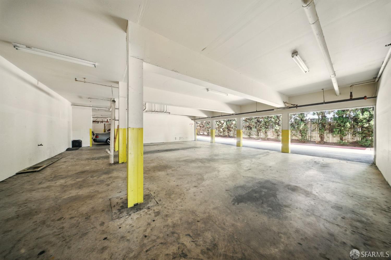 Detail Gallery Image 16 of 17 For 16006 E 14th St #101,  San Leandro,  CA 94578 - 2 Beds | 1 Baths