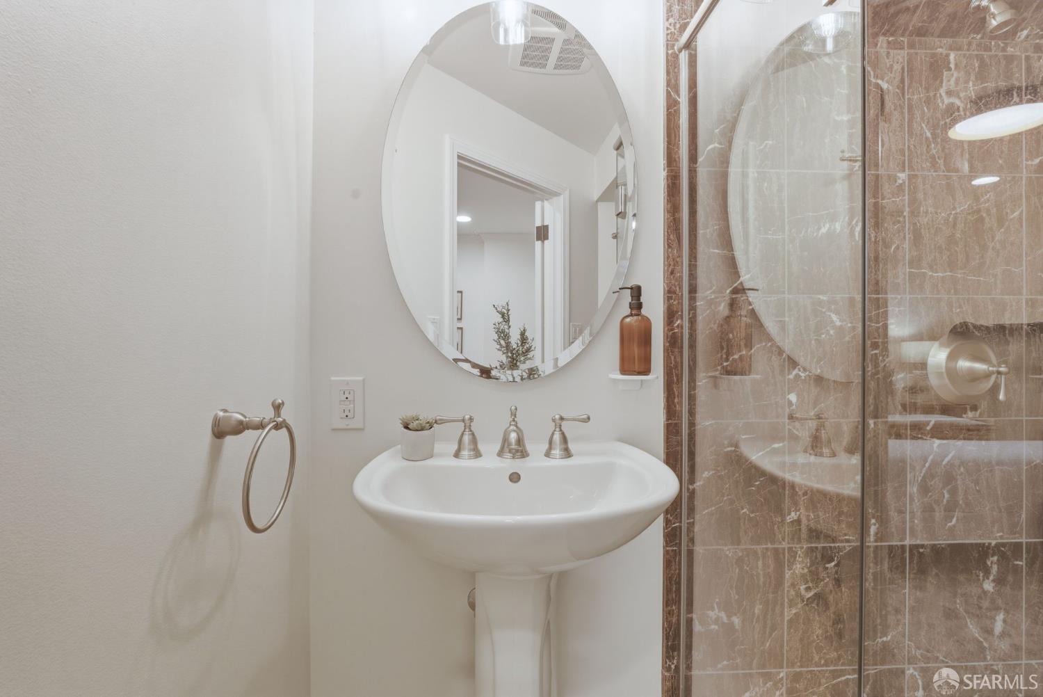 Detail Gallery Image 20 of 72 For 1408 Alvarado Ave, Burlingame,  CA 94010 - 4 Beds | 3 Baths