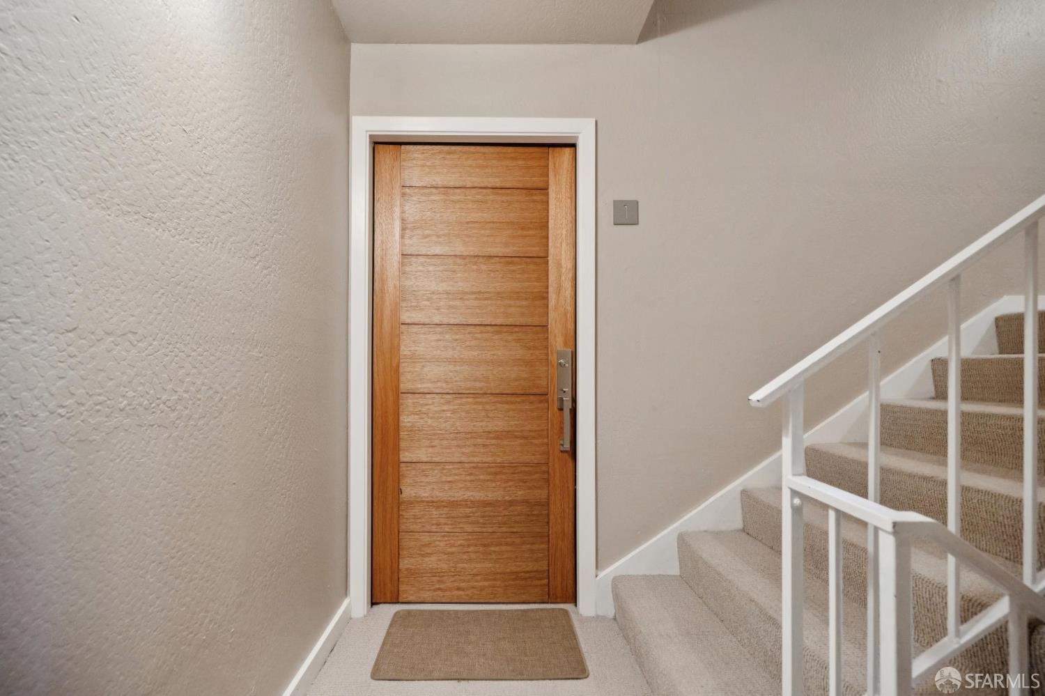 Photo #5: 426102557 Listing: Photo #5