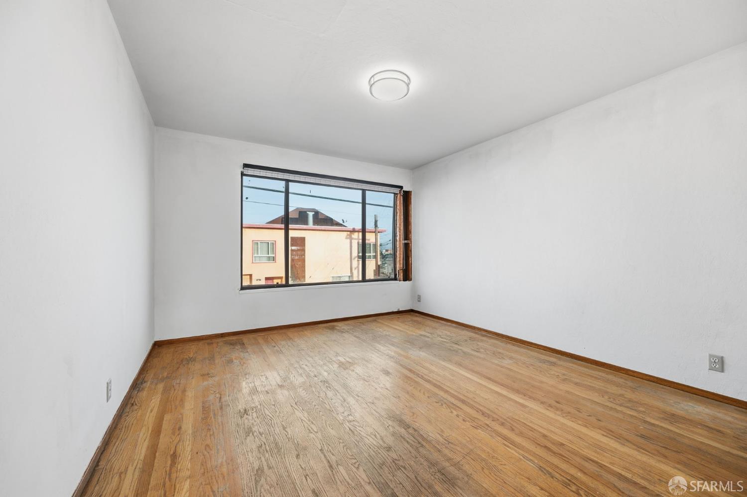 Detail Gallery Image 14 of 32 For 76 Vesta St, San Francisco,  CA 94124 - 3 Beds | 1 Baths