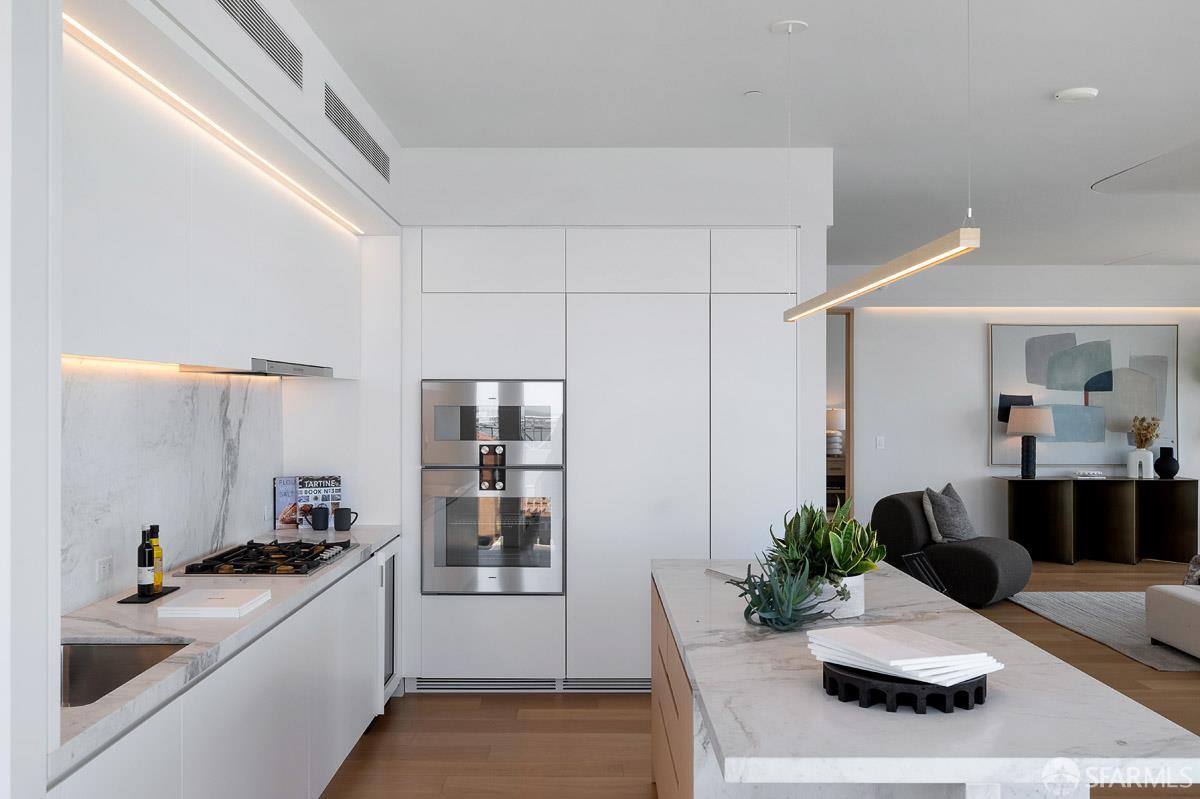 Detail Gallery Image 20 of 78 For 1 Steuart Ln #1901,  San Francisco,  CA 94105 - 3 Beds | 3 Baths