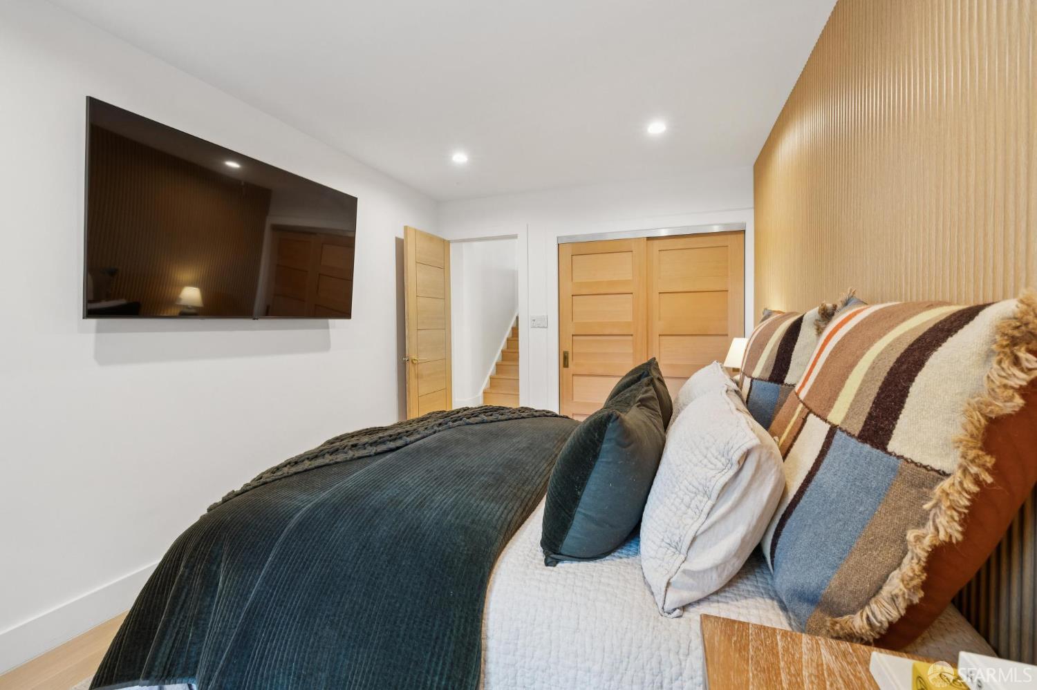 Detail Gallery Image 34 of 44 For 618 Sanchez St, San Francisco,  CA 94114 - 2 Beds | 2/1 Baths