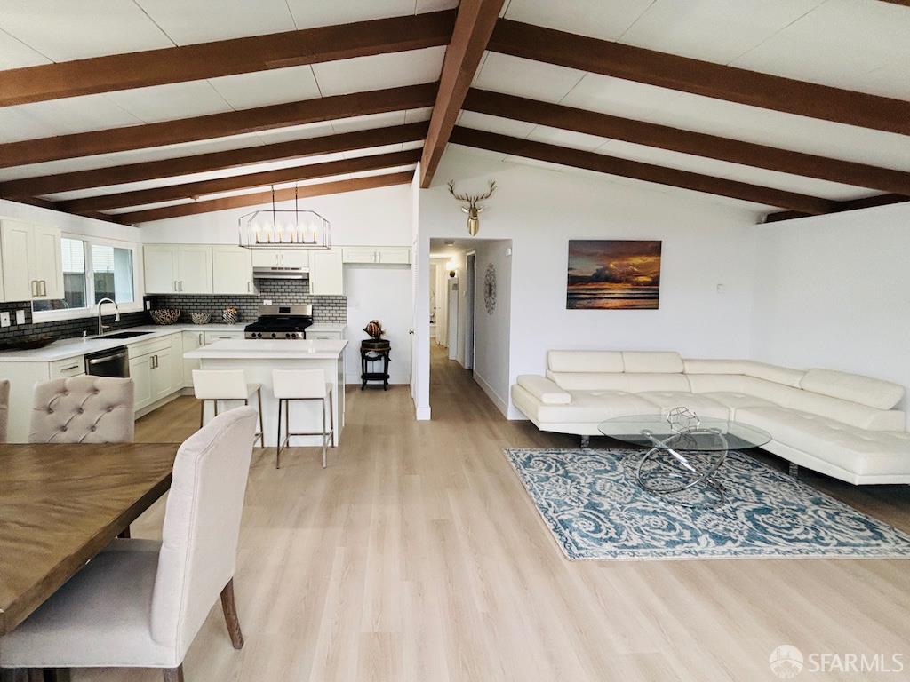 Detail Gallery Image 2 of 13 For 27736 Gainesville Ave, Hayward,  CA 94545 - 3 Beds | 2 Baths