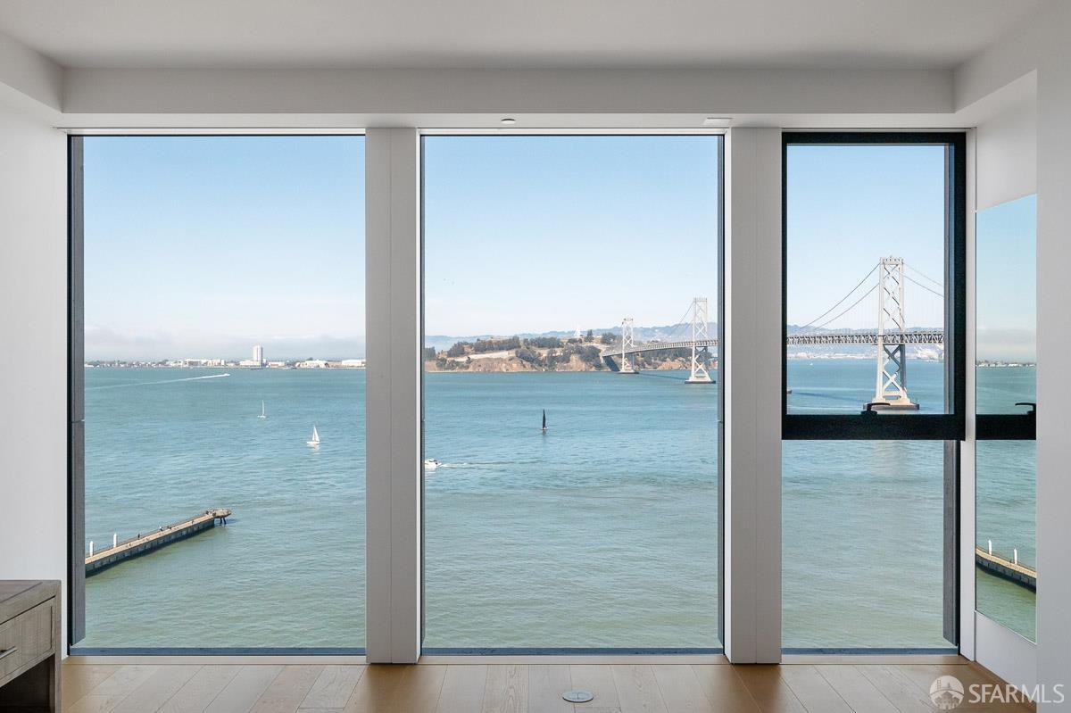 Detail Gallery Image 28 of 78 For 1 Steuart Ln #1901,  San Francisco,  CA 94105 - 3 Beds | 3 Baths