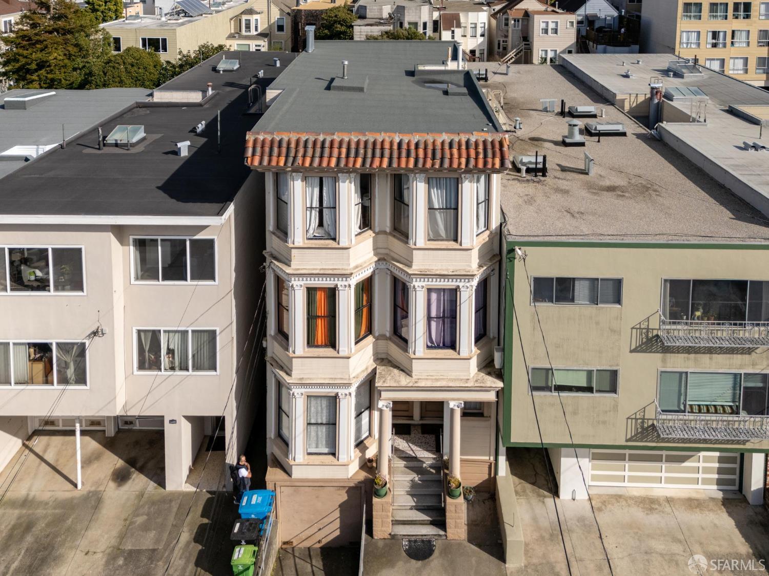 Detail Gallery Image 4 of 42 For 1228 12th Ave, San Francisco,  CA 94122 - – Beds | – Baths