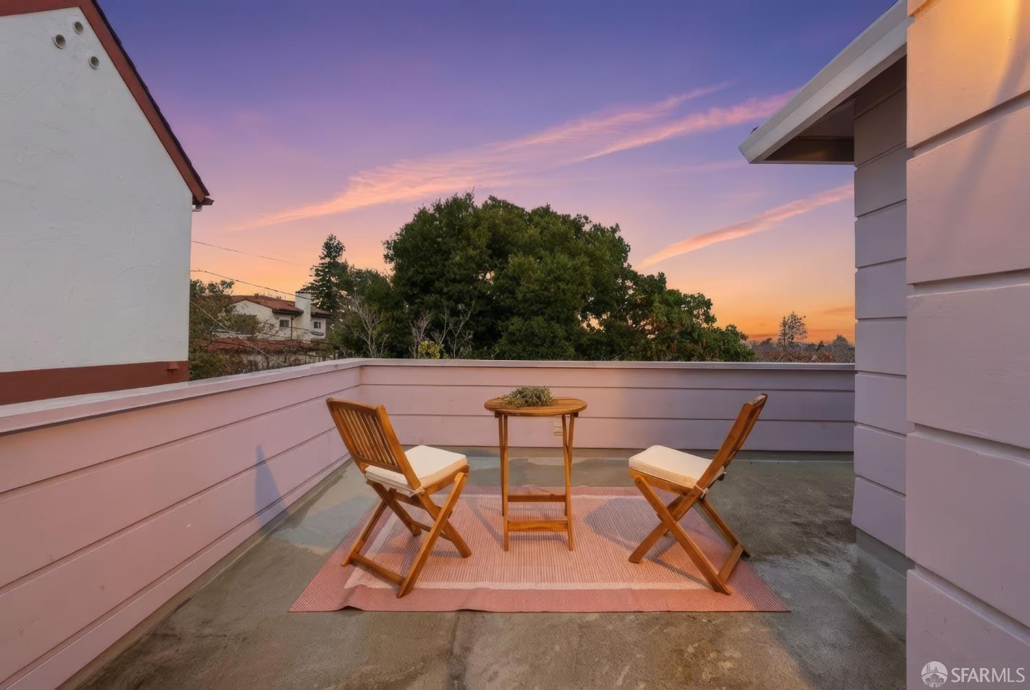 Detail Gallery Image 64 of 72 For 1408 Alvarado Ave, Burlingame,  CA 94010 - 4 Beds | 3 Baths