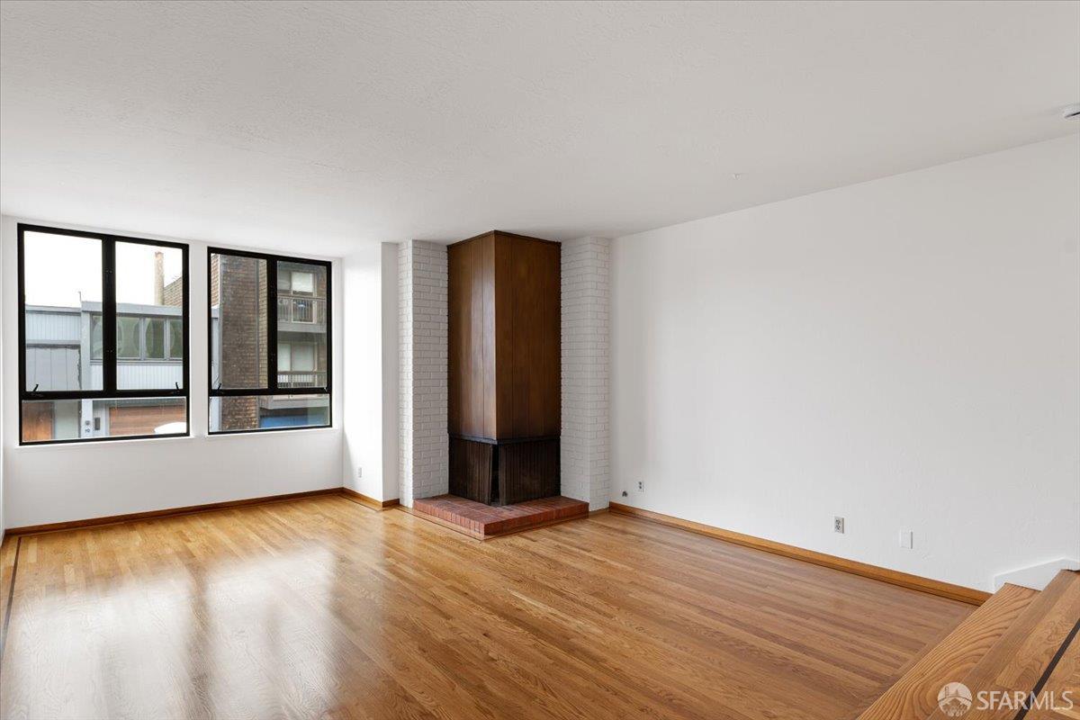 Photo #7: 425092962 Listing: Photo #7