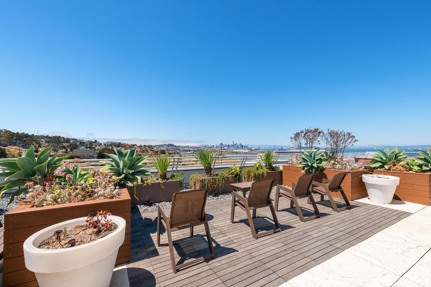 Detail Gallery Image 40 of 57 For 451 Donahue St #318,  San Francisco,  CA 94124 - 2 Beds | 2 Baths