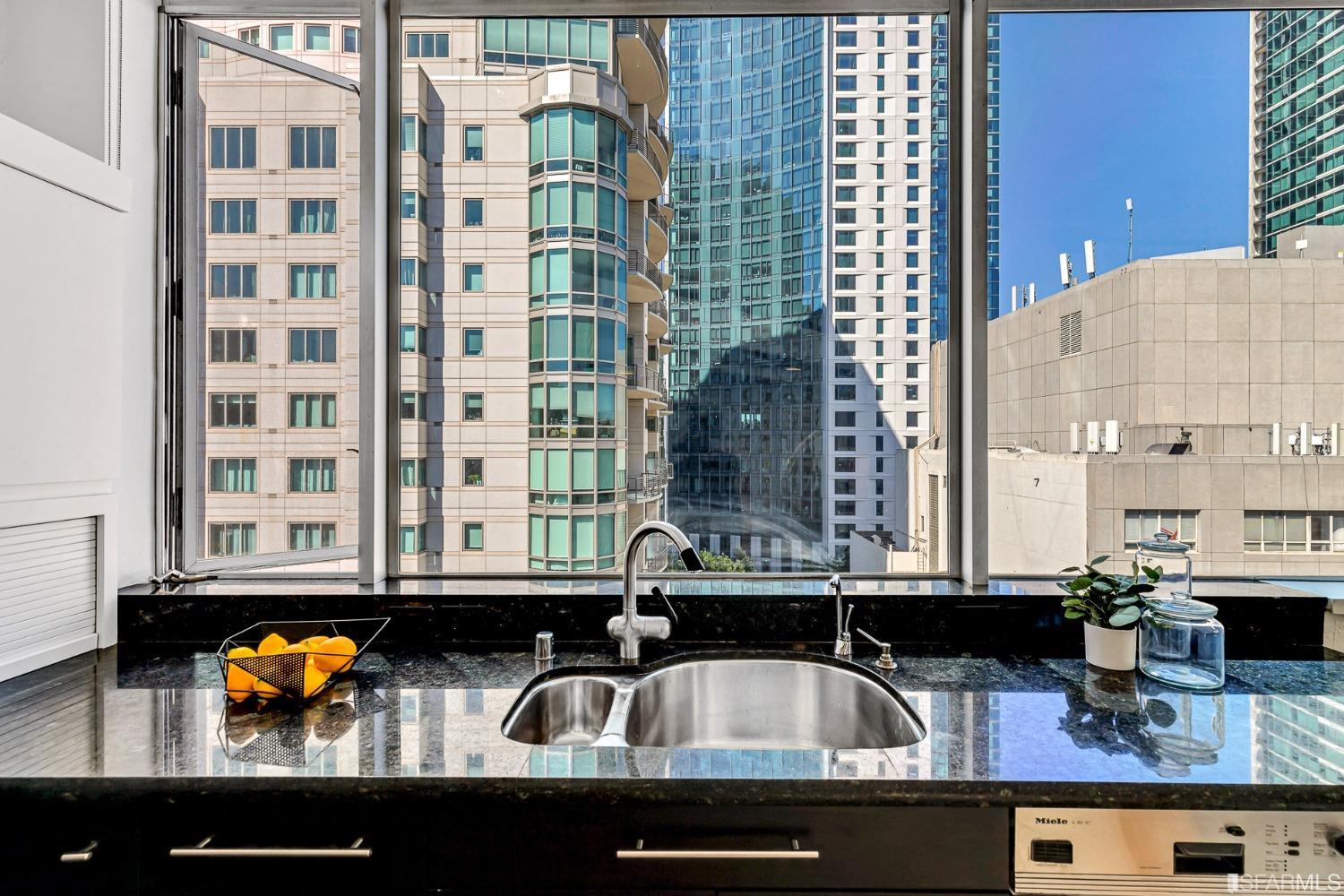 Detail Gallery Image 14 of 52 For 18 Lansing St #403,  San Francisco,  CA 94105 - 2 Beds | 2 Baths