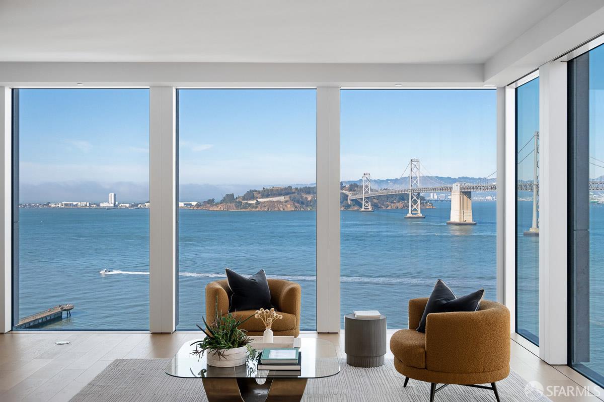 Detail Gallery Image 12 of 78 For 1 Steuart Ln #1901,  San Francisco,  CA 94105 - 3 Beds | 3 Baths