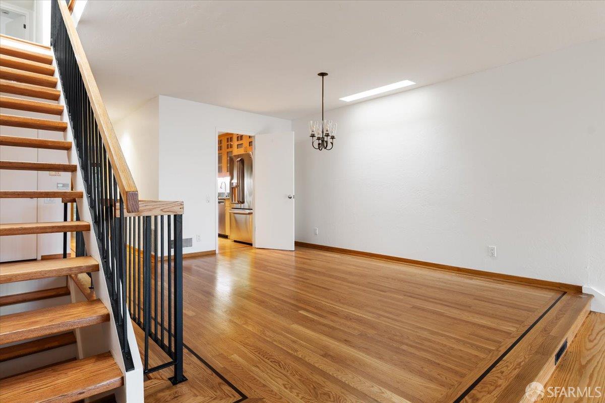 Photo #10: 425092962 Listing: Photo #10