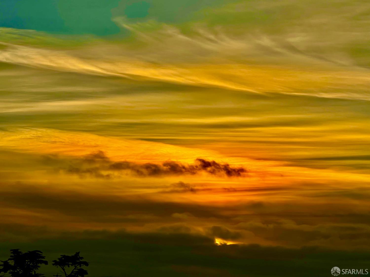 Detail Gallery Image 5 of 92 For 1815 18th Ave, San Francisco,  CA 94122 - 3 Beds | 3/1 Baths