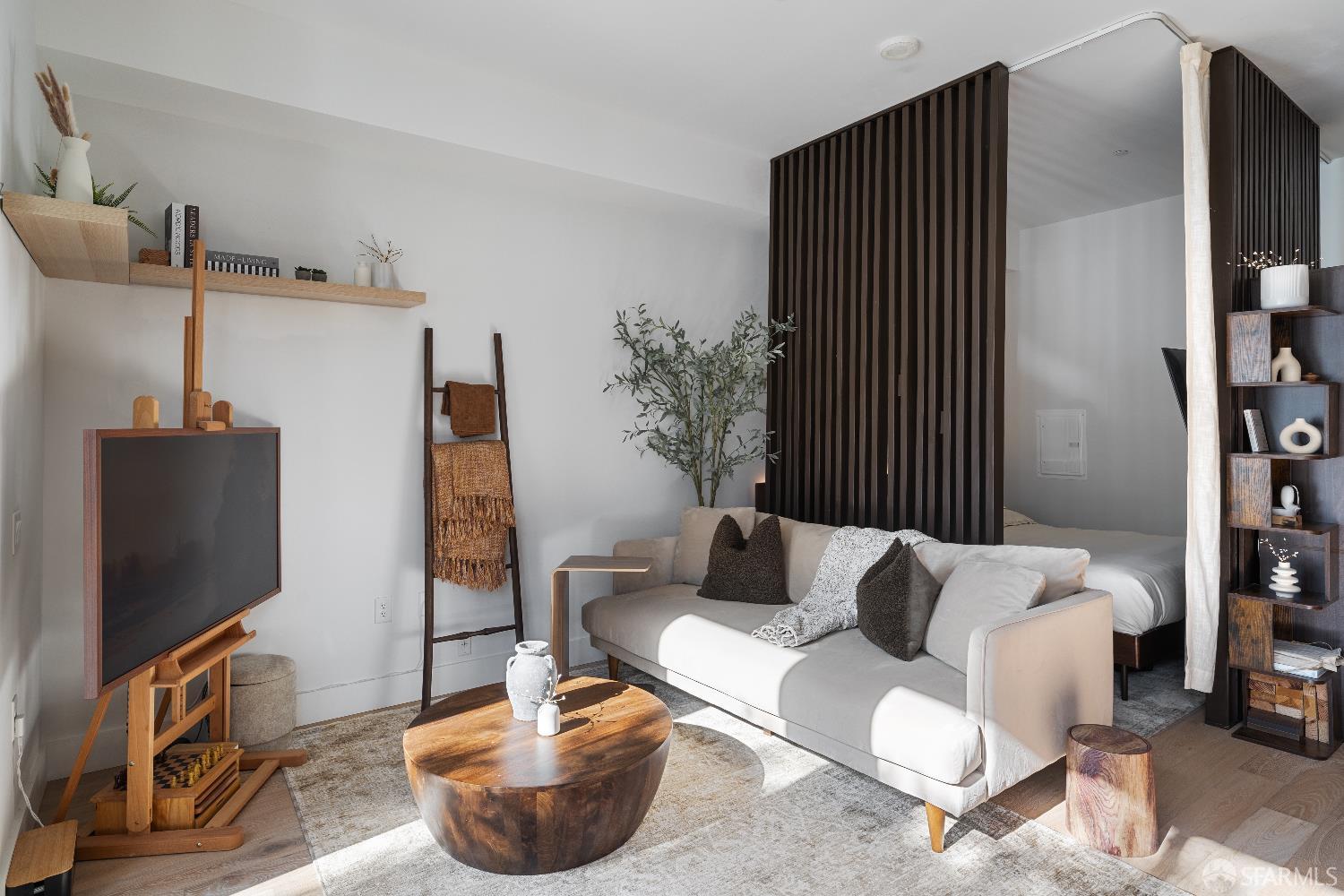 1 Bristol UNIT 201, San Francisco, CA, 94130