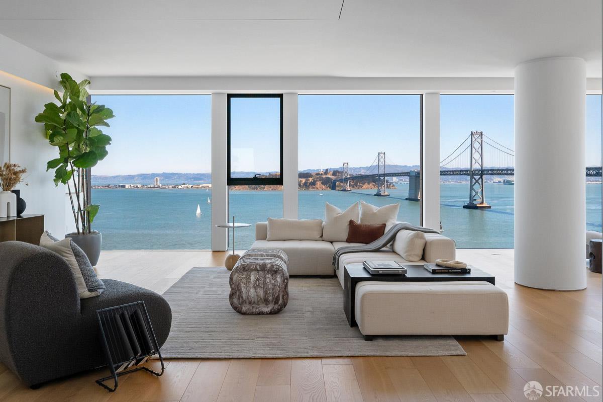 Detail Gallery Image 3 of 78 For 1 Steuart Ln #1901,  San Francisco,  CA 94105 - 3 Beds | 3 Baths