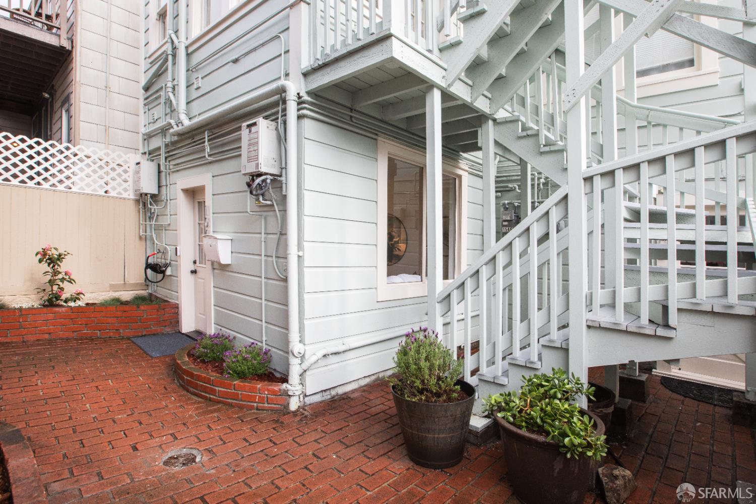 Detail Gallery Image 24 of 89 For 106 Valley St, San Francisco,  CA 94131 - 1 Beds | 1 Baths