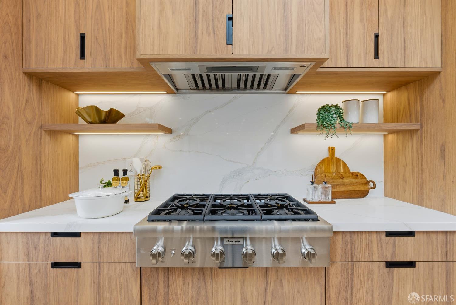 Detail Gallery Image 15 of 64 For 1495 21st Ave, San Francisco,  CA 94122 - 4 Beds | 4 Baths