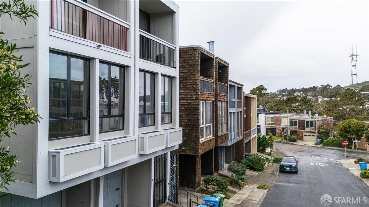 Photo #2: 425092962 Listing: Photo #2