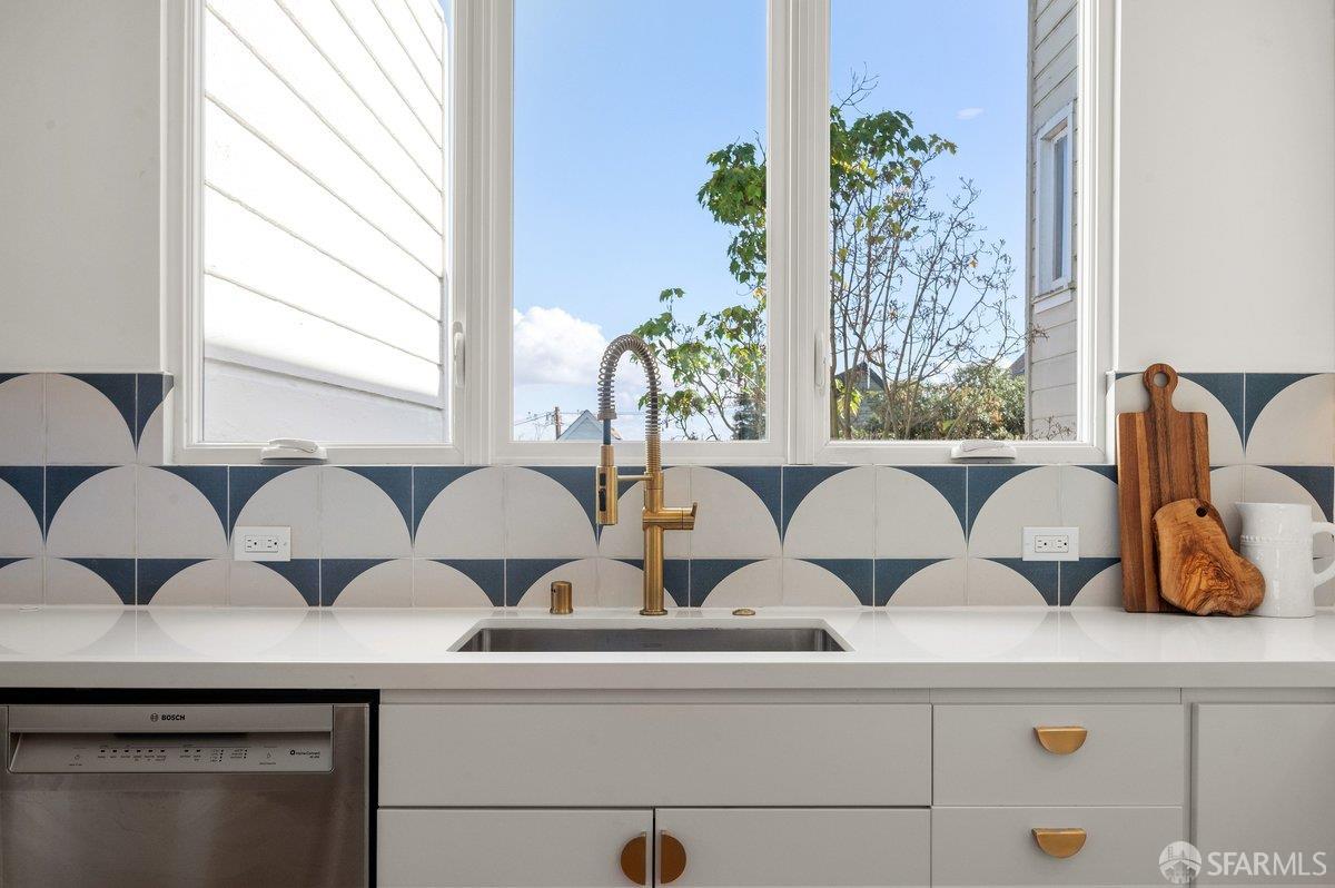 Detail Gallery Image 22 of 75 For 567 Kansas St, San Francisco,  CA 94107 - 3 Beds | 2 Baths