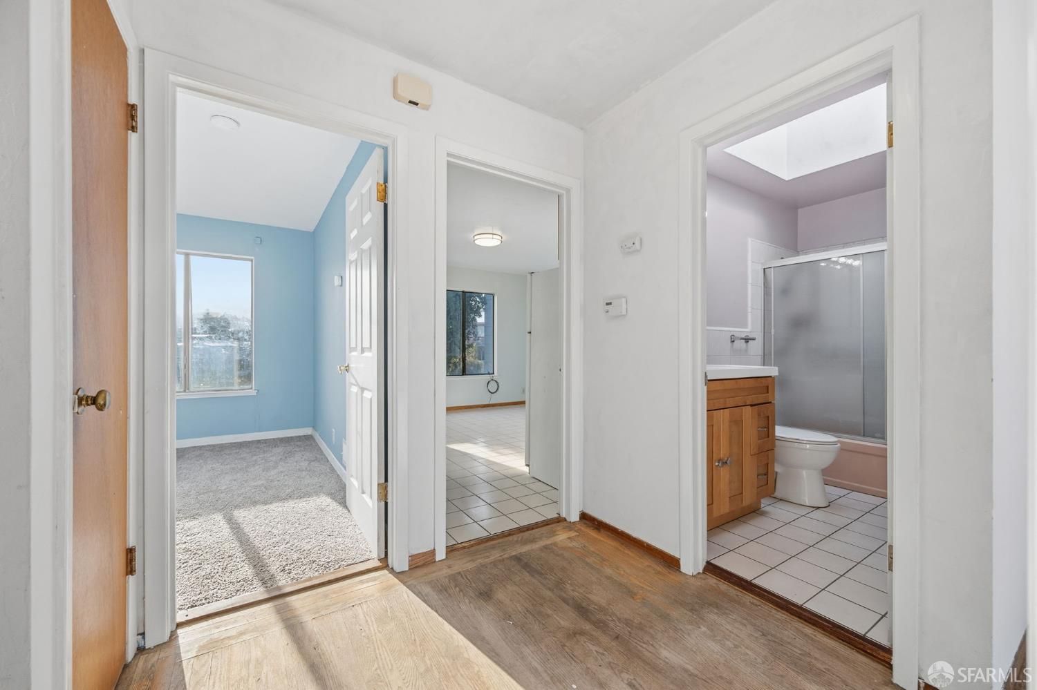 Detail Gallery Image 9 of 32 For 76 Vesta St, San Francisco,  CA 94124 - 3 Beds | 1 Baths