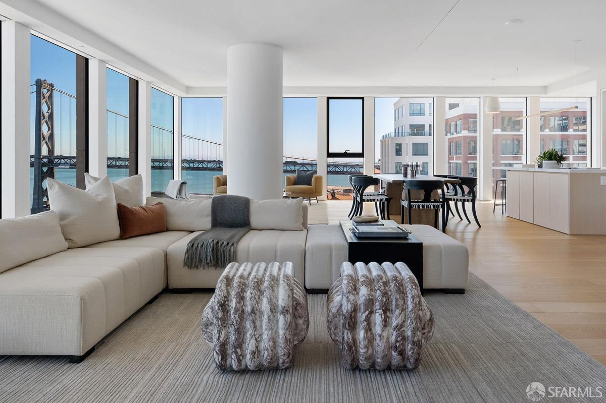 Detail Gallery Image 4 of 78 For 1 Steuart Ln #1901,  San Francisco,  CA 94105 - 3 Beds | 3 Baths