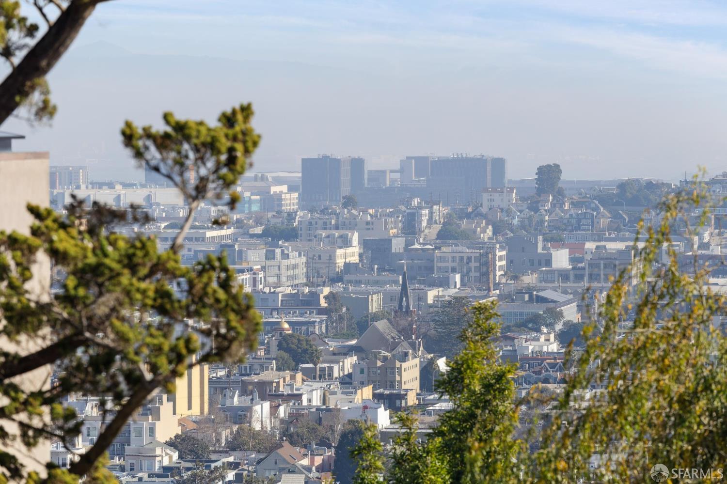 Detail Gallery Image 6 of 44 For 618 Sanchez St, San Francisco,  CA 94114 - 2 Beds | 2/1 Baths