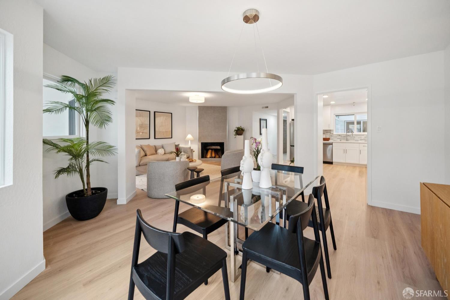 Photo #18: 426102557 Listing: Photo #18