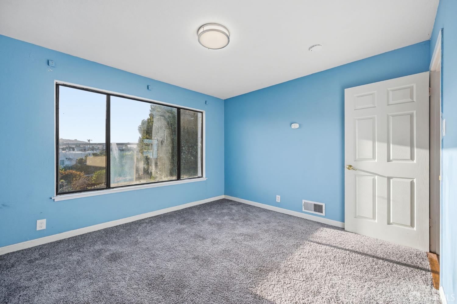 Detail Gallery Image 19 of 32 For 76 Vesta St, San Francisco,  CA 94124 - 3 Beds | 1 Baths