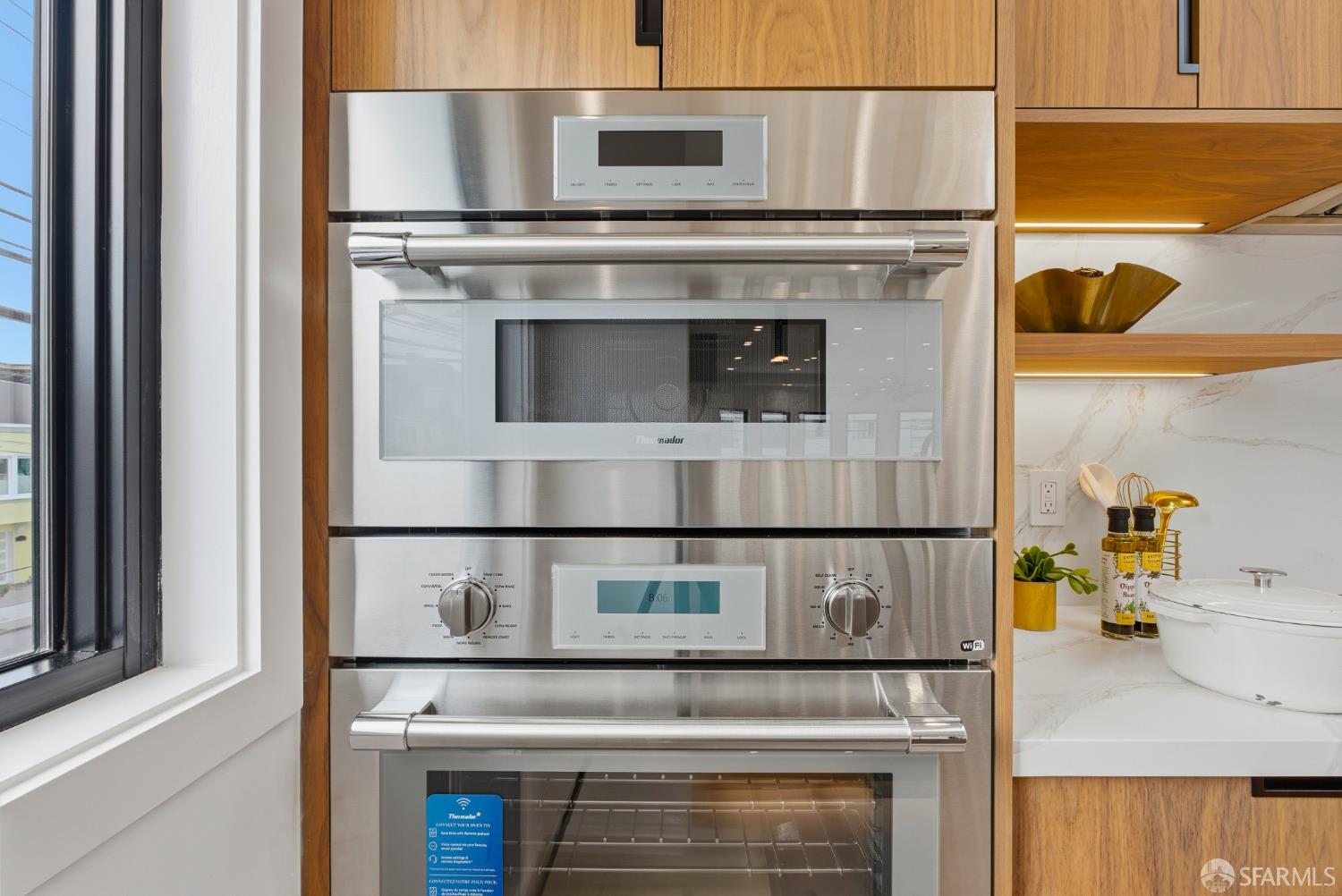 Detail Gallery Image 16 of 64 For 1495 21st Ave, San Francisco,  CA 94122 - 4 Beds | 4 Baths