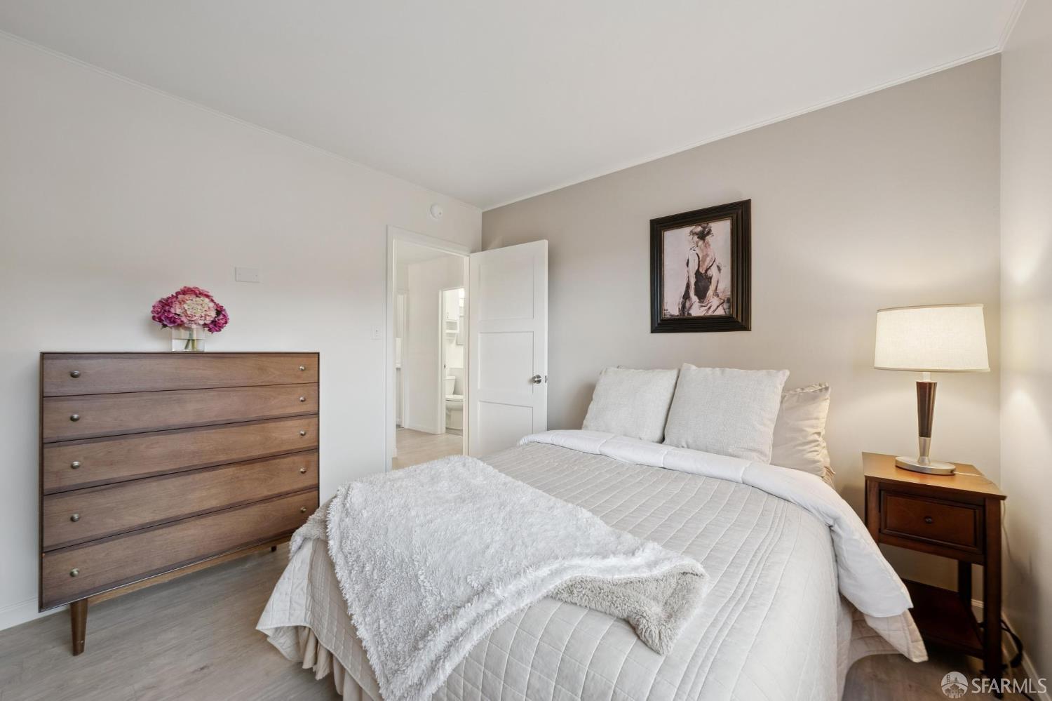 Detail Gallery Image 11 of 25 For 1174 Bowdoin St, San Francisco,  CA 94134 - 2 Beds | 1 Baths