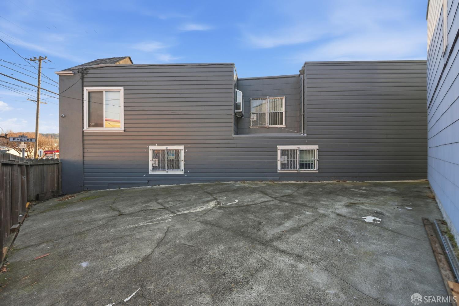 Detail Gallery Image 30 of 32 For 76 Vesta St, San Francisco,  CA 94124 - 3 Beds | 1 Baths