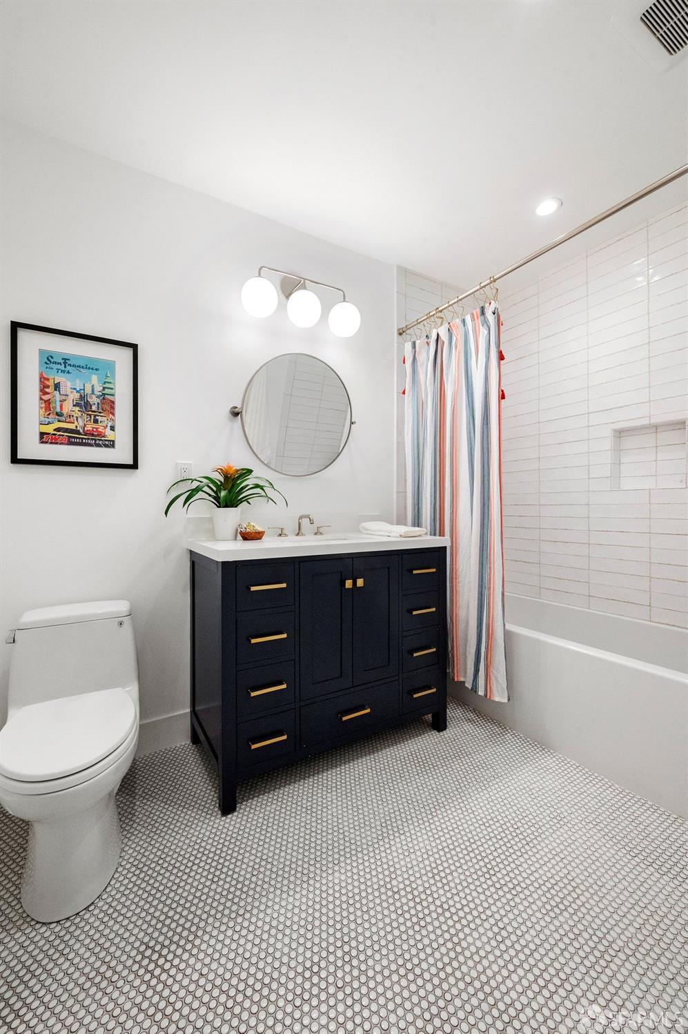 Detail Gallery Image 19 of 75 For 567 Kansas St, San Francisco,  CA 94107 - 3 Beds | 2 Baths