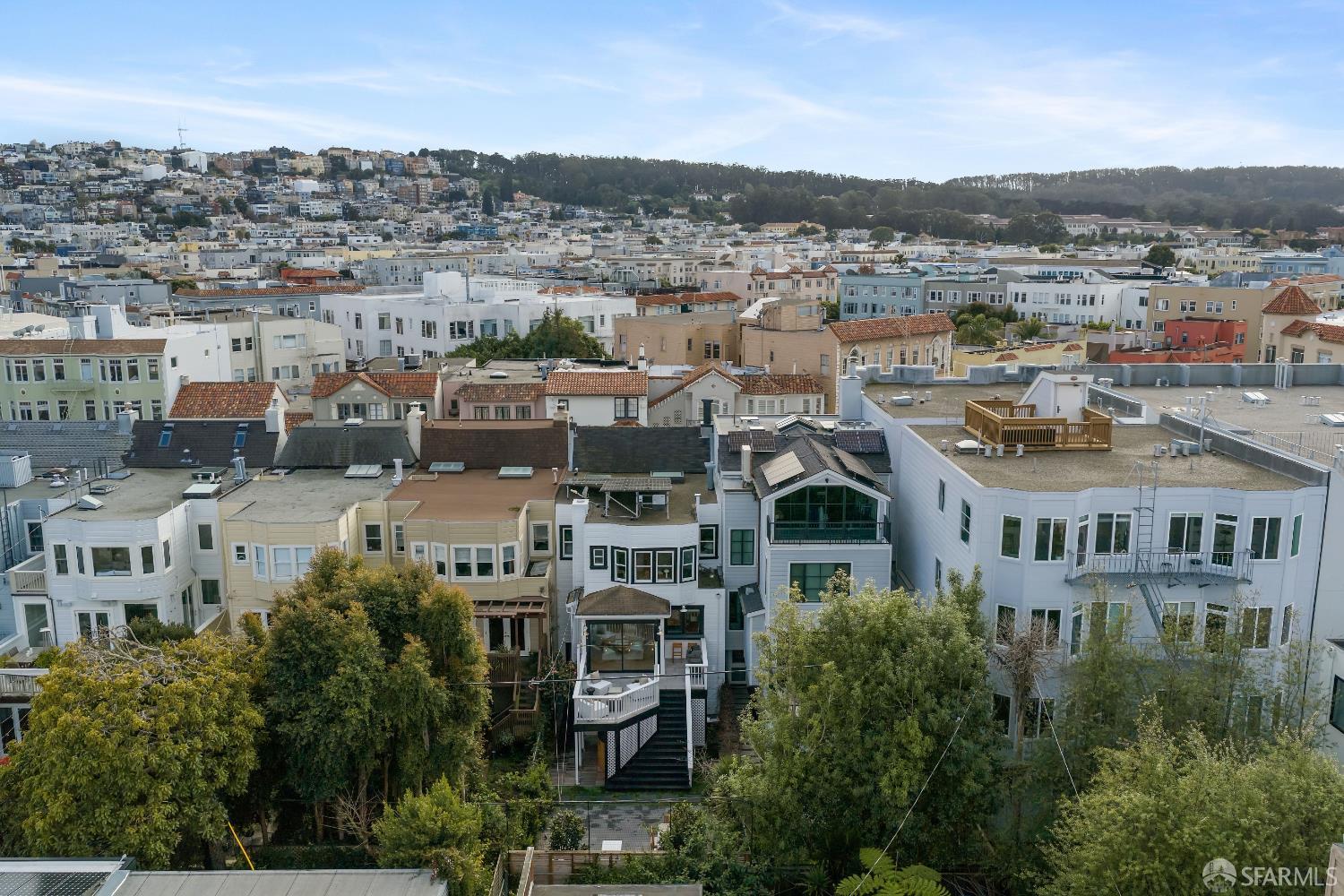 Detail Gallery Image 43 of 48 For 172 Cervantes Blvd, San Francisco,  CA 94123 - 4 Beds | 3/1 Baths