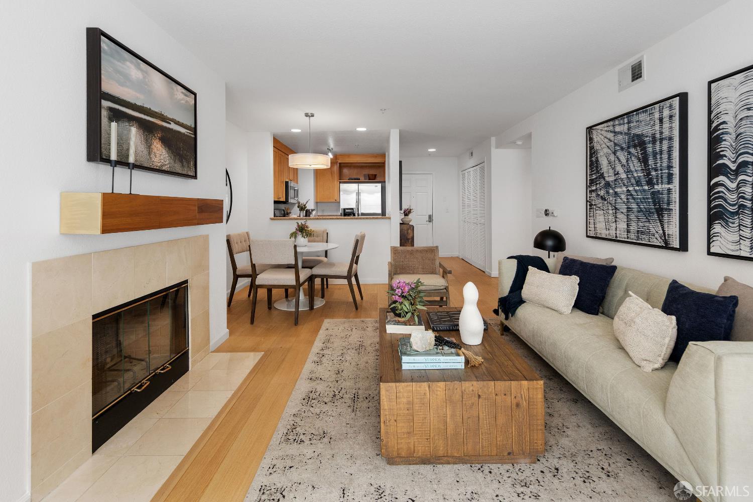 Detail Gallery Image 10 of 31 For 1880 Steiner St #208,  San Francisco,  CA 94115 - 2 Beds | 2 Baths