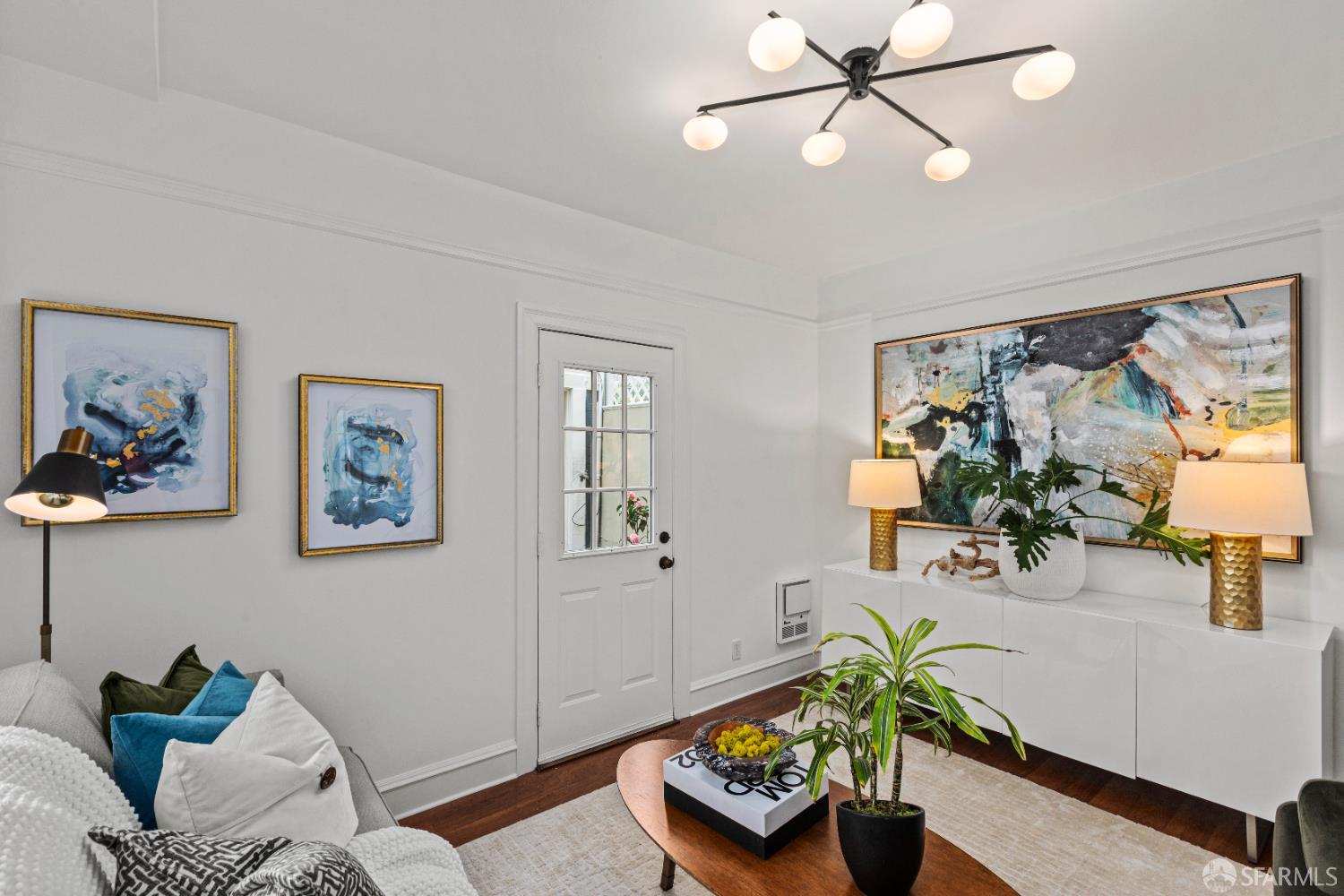 Detail Gallery Image 6 of 89 For 106 Valley St, San Francisco,  CA 94131 - 1 Beds | 1 Baths