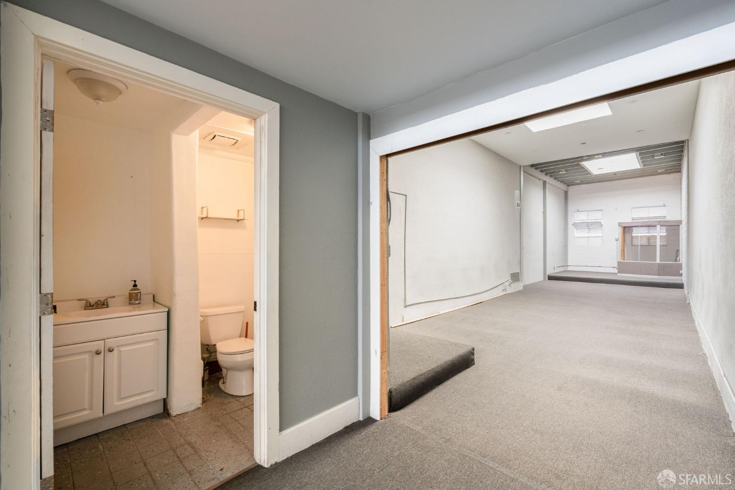 Detail Gallery Image 6 of 45 For 4820 International Blvd, Oakland,  CA 94601 - – Beds | – Baths