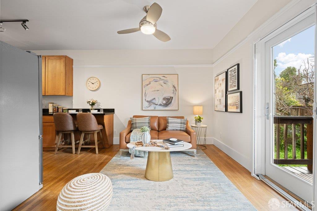 Photo #5: 426105404 Listing: Photo #5